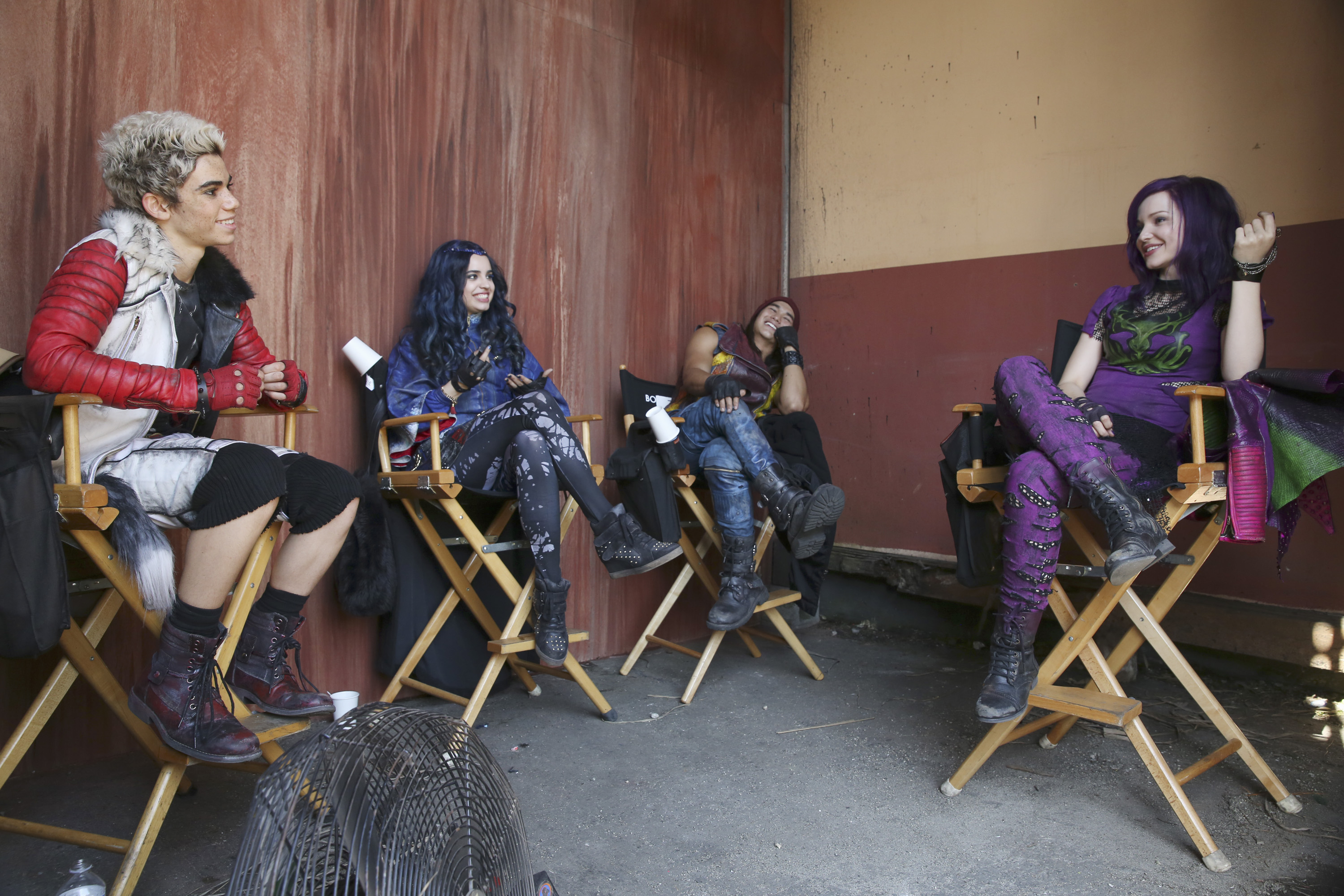 Behind The Scenes Special On Disney Descendants To Air August 9 ...