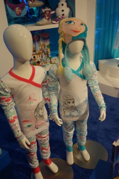 Hanna Andersson's Frozen PJ's_14322685718_l
