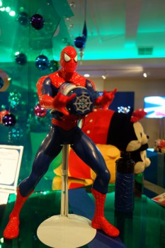 The Amazing Spider-Man 2 Giant Web Slinging Spider-Man Figure_14322664309_l