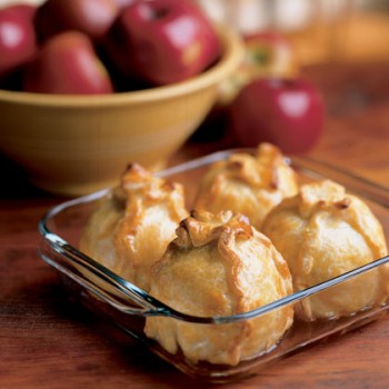 apple-dumplings-recipe-photo-420-1197-FFA11058X