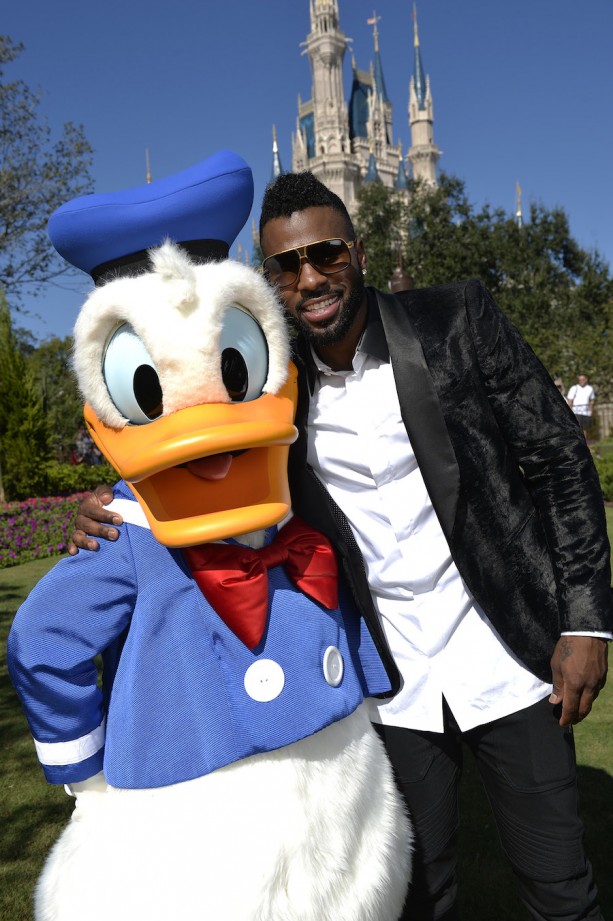 JDACDT48068111-613x921