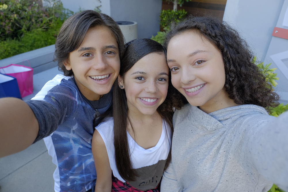 ISAAK PRESLEY, JENNA ORTEGA, KAYLA MAISONET