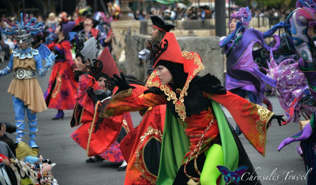 18-villains-world-supporting-dancing-cast-1