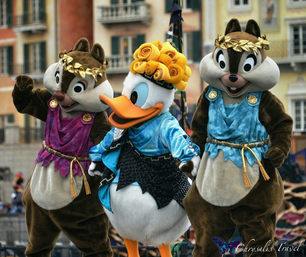 20-villains-world-halloween-donald-chip-dale