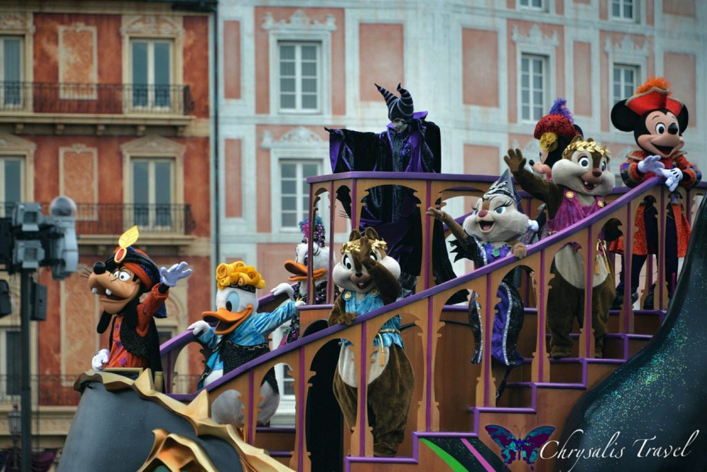 24-villains-world-mickey-and-maleficent