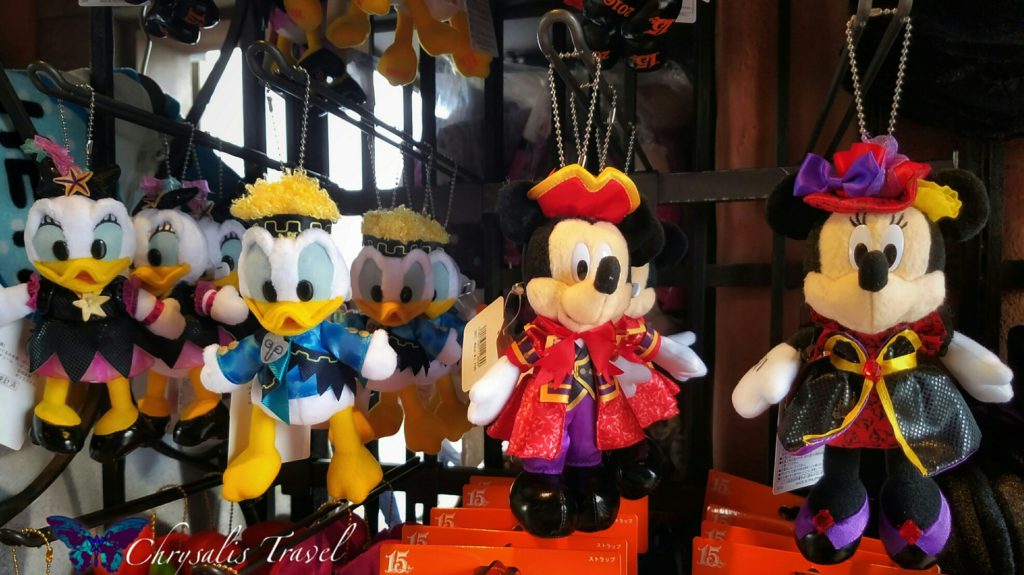 33-merchandise-mickey-minnie-donald-and-daisy