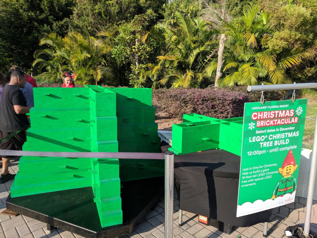 Christmas Bricktacular