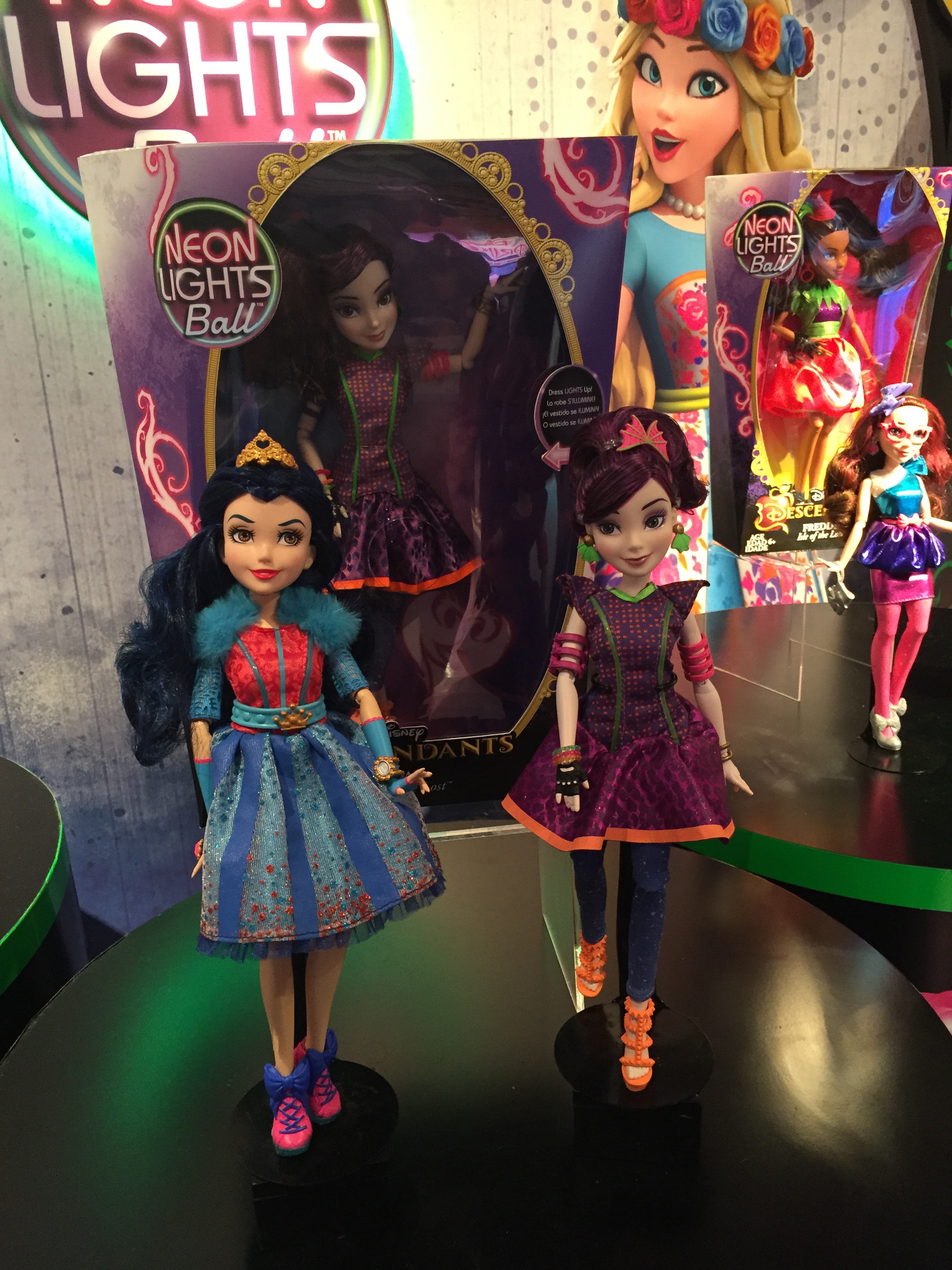 Walt Disney's Descendants Dolls!, NEWSFLASH Hasbro coming a…