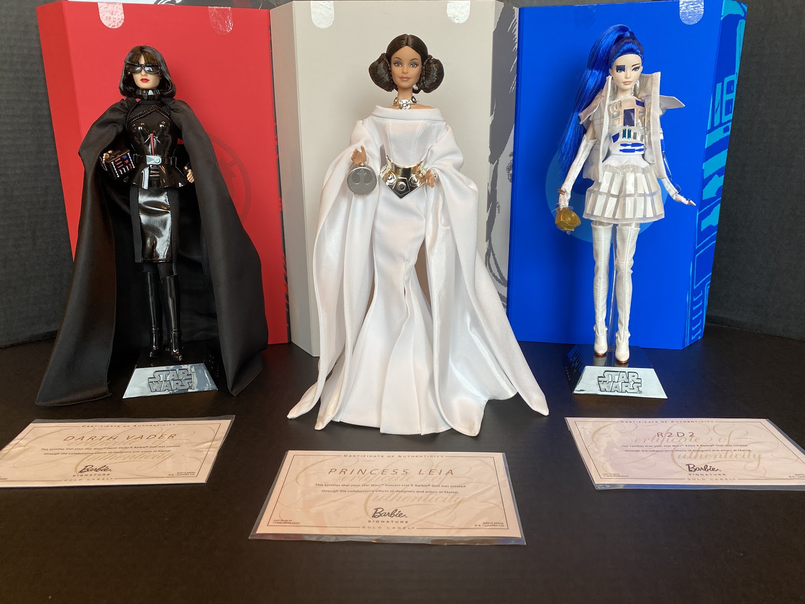 Toy Review: Star Wars x Barbie Signature Doll Collection 