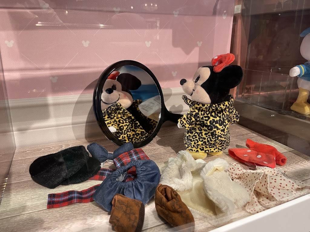 Disney NuiMOs! Disney Store Display & Detailed Plush Review W