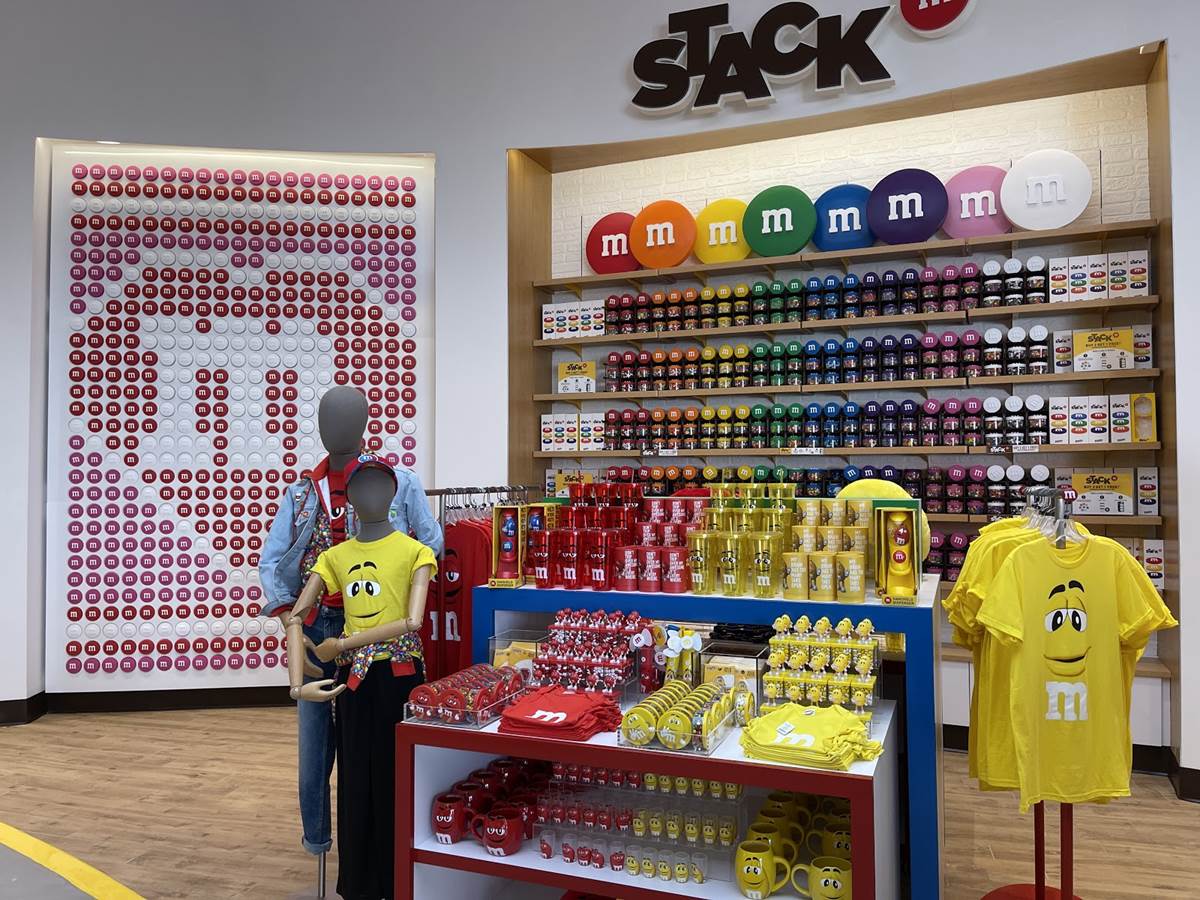 New M&M'S® Store Brings Colorful Moments, More Smiles to Walt Disney World  Resort Visitors at Disney Springs®