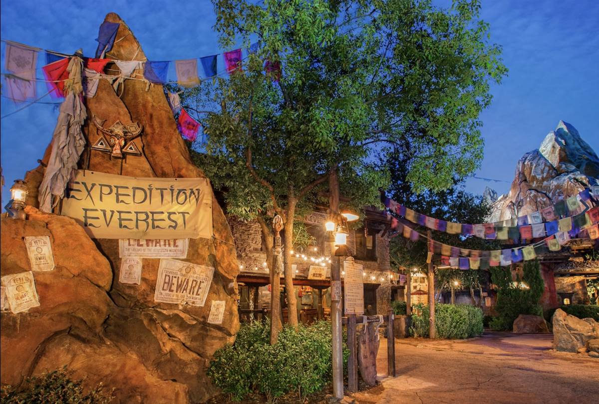 VIDEO: Disney Testing Fully Lit Yeti on Expedition Everest