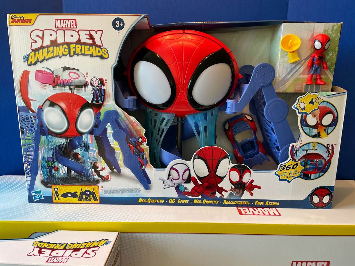 Unboxing Hasbro's Marvel "Spidey and his Amazing Friends" Toys Based on