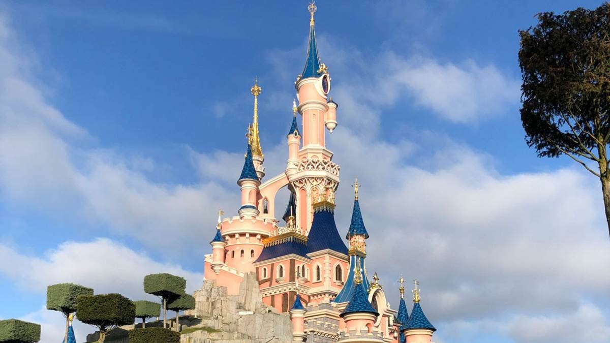 Sleeping Beauty Castle, Disneyland Paris. (OC) : r/disneylandparis