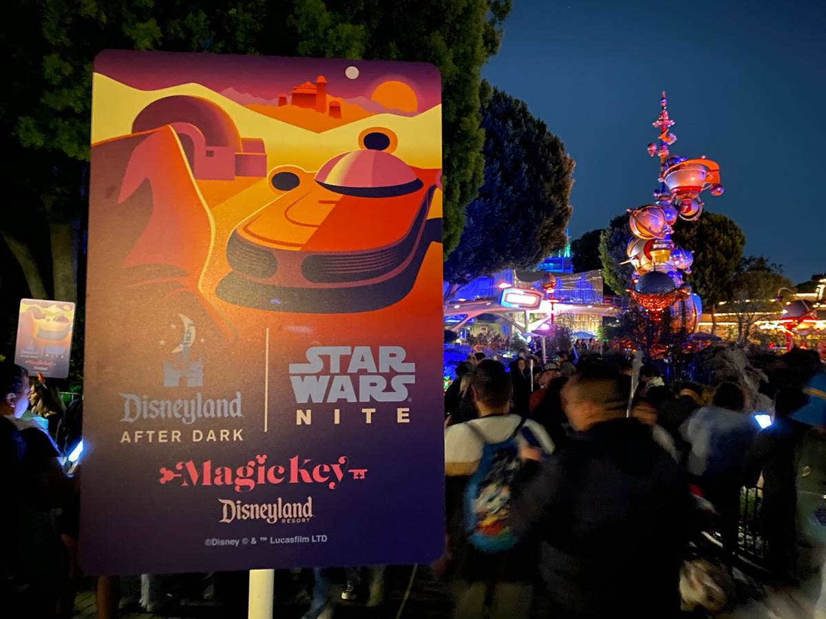Video: Disneyland After Dark: Star Wars Nite – Celebrate the Nite Fireworks  Show 