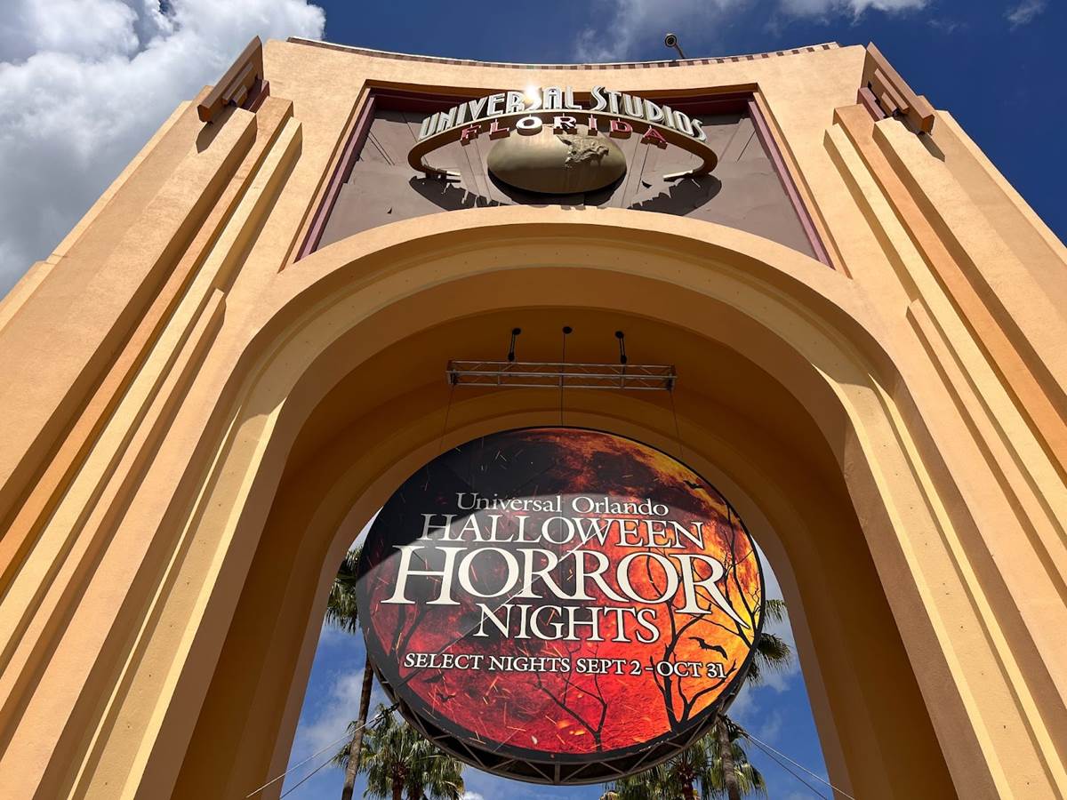 Photos - Universal Orlando Continues to Prepare for Halloween ...