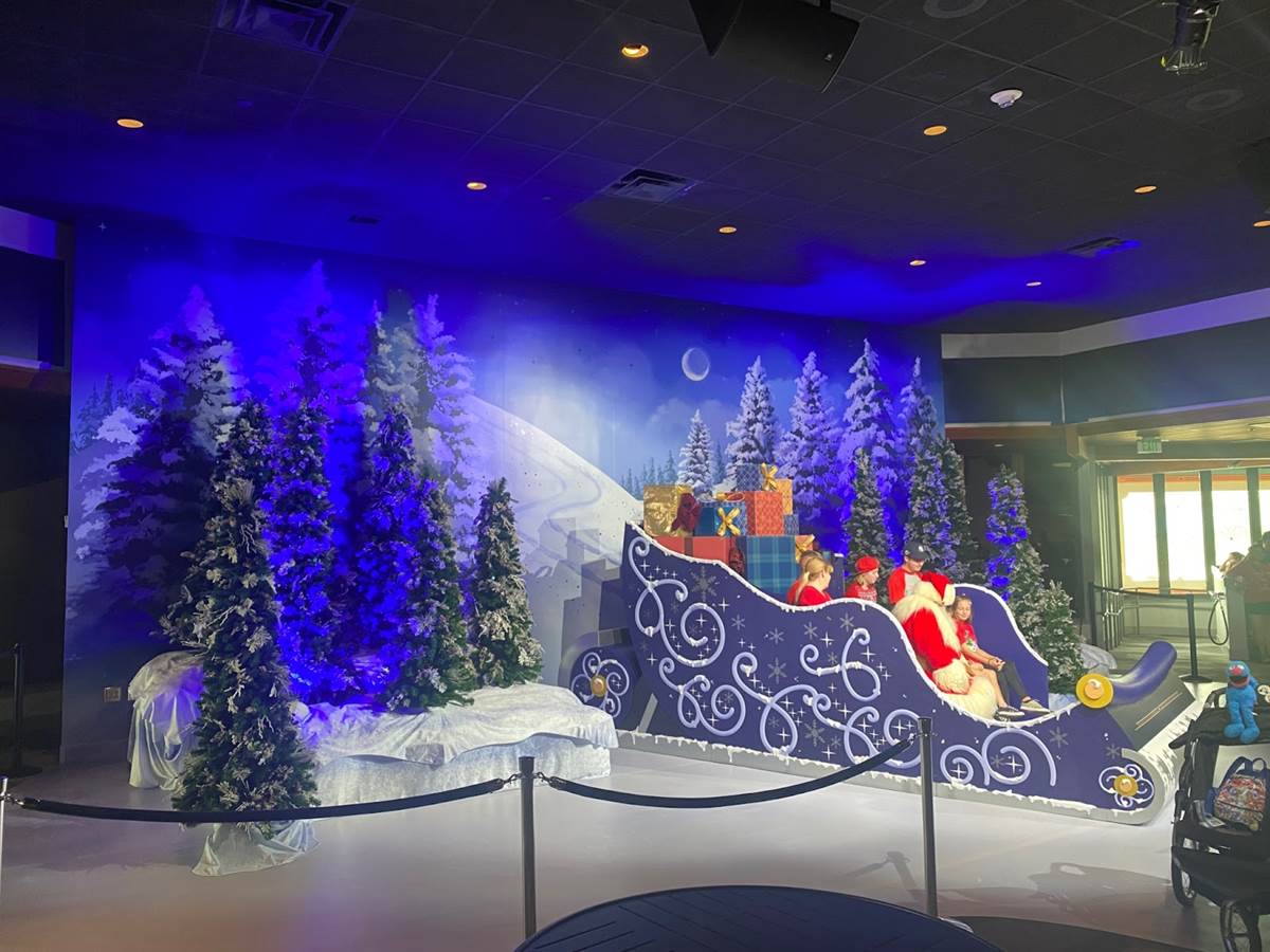 Photos Santa Claus Meet & Greet Opens at EPCOT’s Odyssey Pavilion