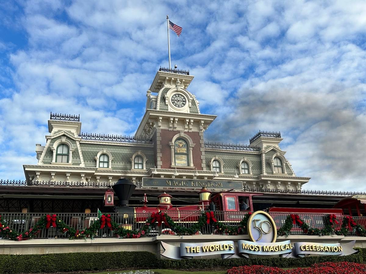 The Walt Disney World Railroad has Re-Opened at Magic Kingdom - Disney  Dining