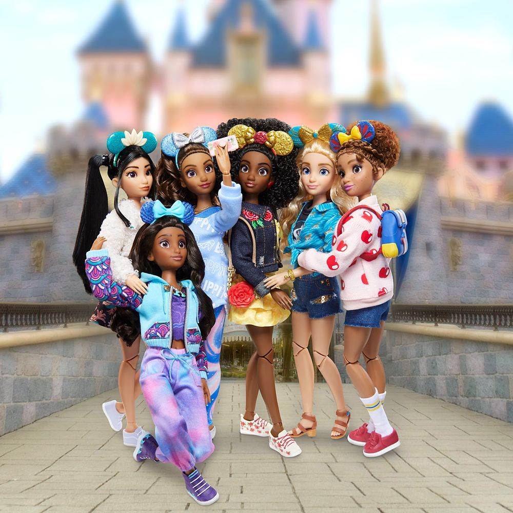 Wave 2 now in stores! Are you collecting the Disney ily 4ever