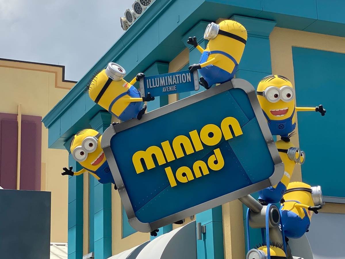 Minion Land Marquee Fully Uncovered at Universal Studios Florida