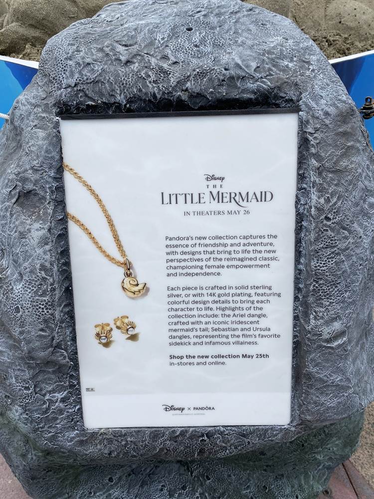 Pictures: Little Mermaid Sand Sculpture @ Disneyland Resort - The Geek's  Blog @ disneygeek.com